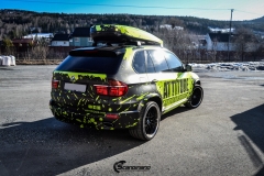 BMWX5 foliert i Atomic Lime fra PWF-18