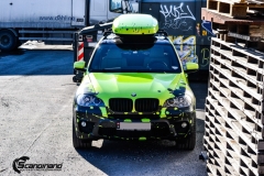 BMWX5 foliert i Atomic Lime fra PWF-33