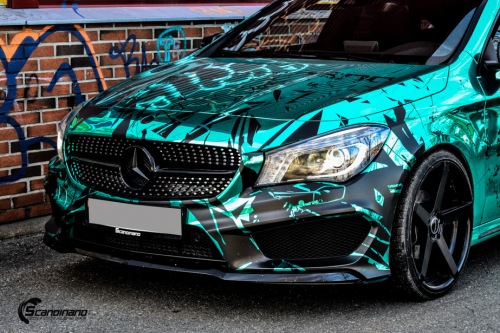 Mercedes CLA Shootingbrake AMG foliert i turkis gronn krom med custom made design (1 из 10)