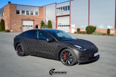 Tesla-Model-3-Helfoliert-i-Shadow-Black-Fra-3M-Solfilm-B-Stolpe-20-Chrome-delete-5