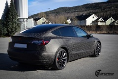 Tesla-Model-3-Helfoliert-i-Shadow-Black-Fra-3M-Solfilm-B-Stolpe-20-Chrome-delete-7