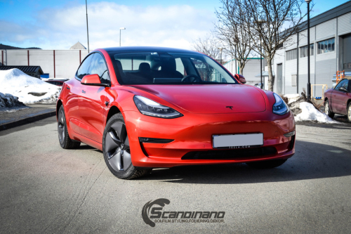 Tesla Model 3 helfoliert med Dragon Fire Red fra 3M , Chrome delete-8