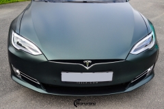 Tesla Model S helfoliert med Matt Smaragd fra PWF-7