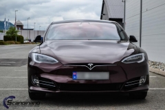 tesla-s-foliert-i-black-rose-fra-3m-3