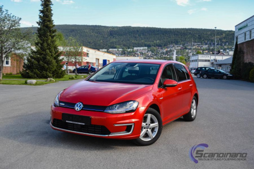 vw Golf red