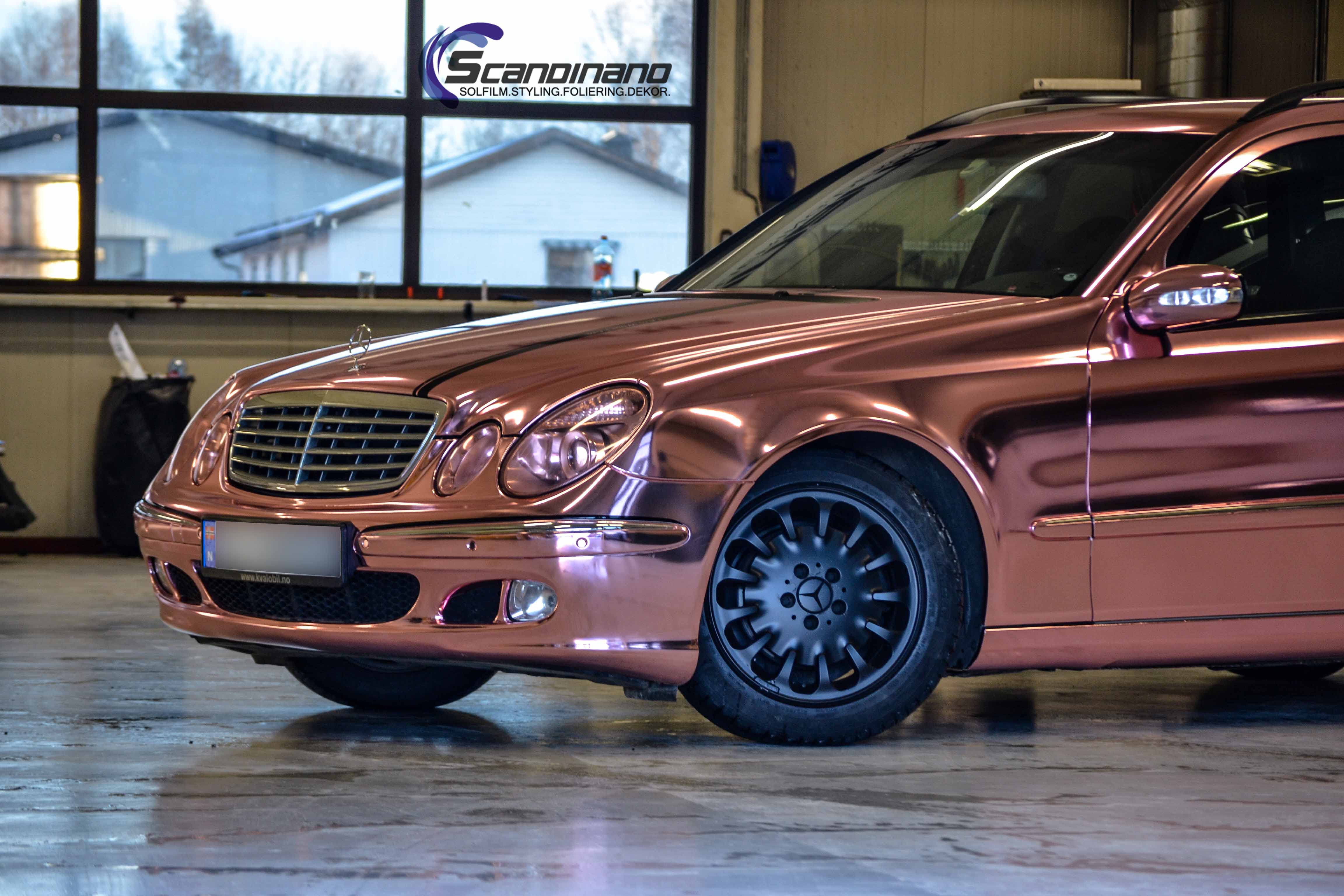 MercedesE klasse foliert i Rose Gold Chrome Scandinano